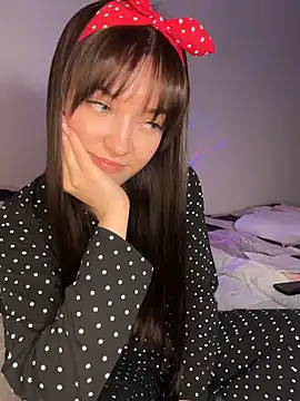 Veliora online show from 04/11/26, 06:01