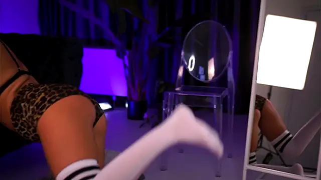 Snapshot of CataleyaSyrene chatting on 10/01/25, 06:47 CataleyaSyrene online show from 10/01/25, 06:47