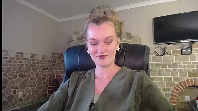 MysticVenus  online show from 09/16/25, 02:51