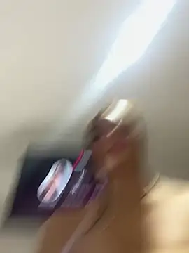 hottiee melannie online show from 04/16/26, 04:13