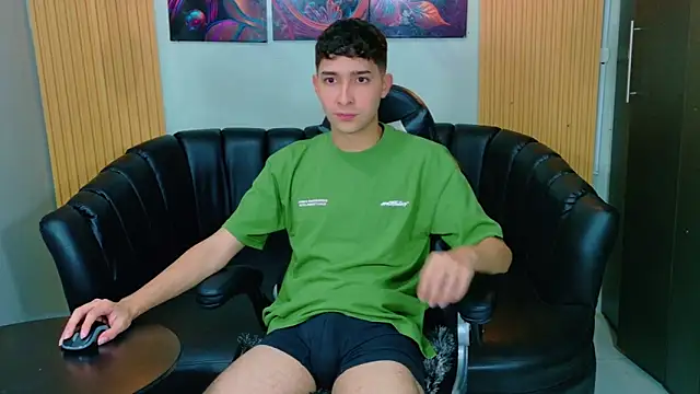 Snapshot of Kygo_Williams chatting on 11/19/25, 02:50 Kygo Williams online show from 11/19/25, 02:50