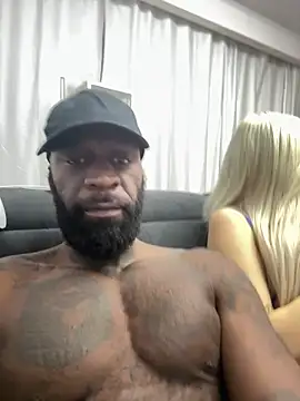 Steffi Snowbunny online show from 12/17/25, 08:48