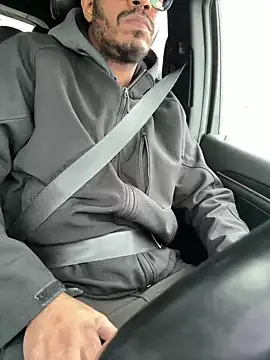 Jariushot3 online show from 02/04/26, 02:23