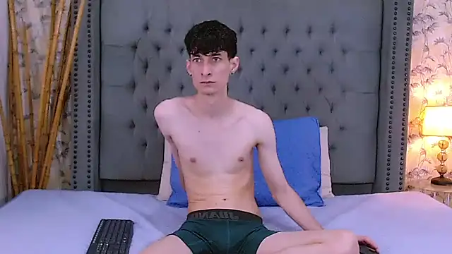 Luke Carter online show from 09/18/25, 01:02