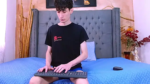 Luke Carter online show from 11/29/25, 01:14