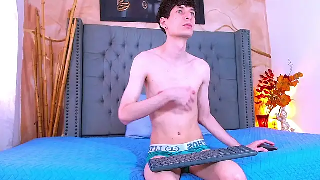 Luke Carter online show from 02/04/26, 01:17