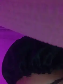 Snapshot of luluzinhax chatting on 09/26/25, 03:54 luluzinhax online show from 09/26/25, 03:54