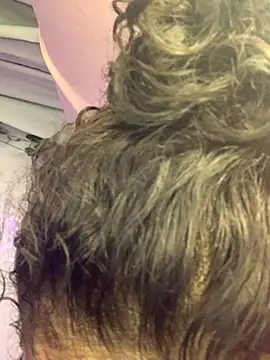 Snapshot of luluzinhax chatting on 10/12/25, 04:33 luluzinhax online show from 10/12/25, 04:33