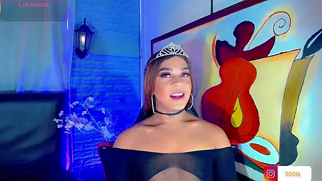 Cristal Villael online show from 10/12/25, 03:16