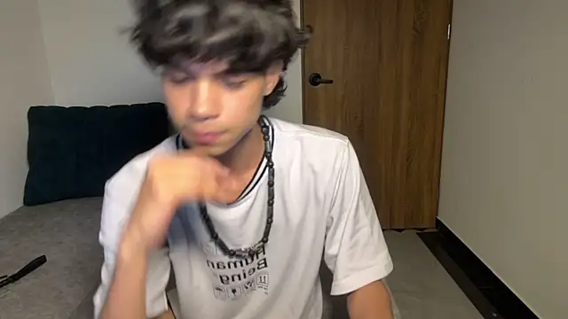 OopsAgain  online show from 05/19/26, 01:56