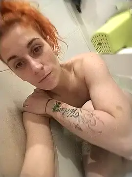  Pipi  online show from 04/01/26, 11:55