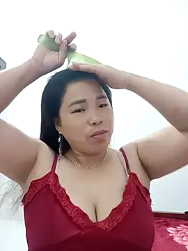 Snapshot of sumy-00 chatting on 03/04/26, 10:16 sumy-00 online show from 03/04/26, 10:16