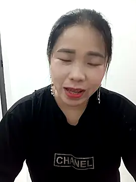 Snapshot of sumy-00 chatting on 03/08/26, 05:22 sumy-00 online show from 03/08/26, 05:22