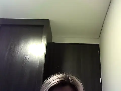 Snapshot of Valery__Rouse_ chatting on 10/05/25, 09:56 Valery Rouse online show from 10/05/25, 09:56