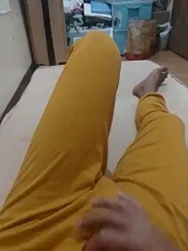 miss ele online show from 12/01/25, 01:27