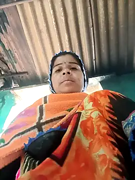 Snapshot of Hot_era chatting on 11/15/25, 02:42 Hot era online show from 11/15/25, 02:42