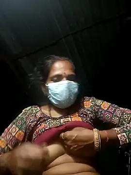 Snapshot of Hot-honi chatting on 10/02/25, 03:30 Hot-honi online show from 10/02/25, 03:30