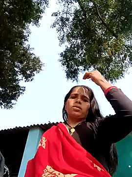 Snapshot of Hot-honi chatting on 11/23/25, 05:40 Hot-honi online show from 11/23/25, 05:40