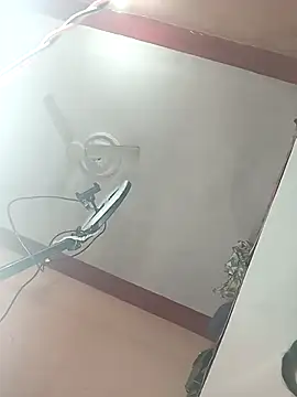 Snapshot of Hott_Archana chatting on 12/17/25, 05:52 Hott Archana online show from 12/17/25, 05:52