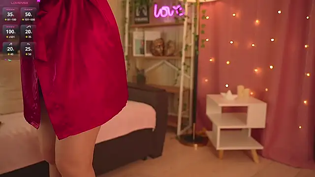 Snapshot of Ruminelle chatting on 01/17/26, 12:10 Ruminelle online show from 01/17/26, 12:10