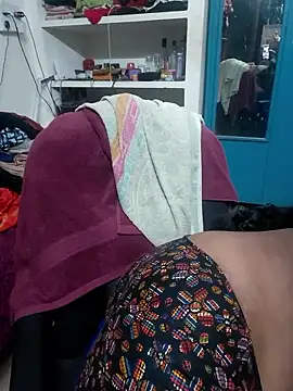 Tamil Kavitha10 online show from 04/15/26, 07:58