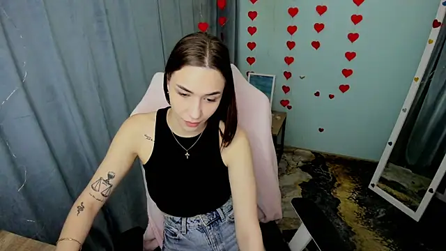 Bella Night4 online show from 04/15/26, 07:59