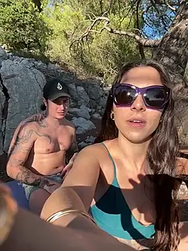 Cam-FrenchKiss online show from 09/29/25, 03:28