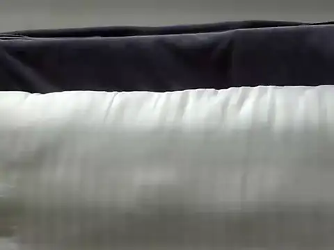 Riva arora01 online show from 11/17/25, 04:46