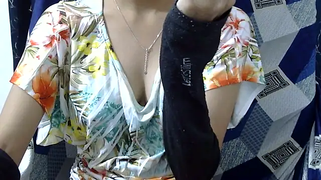 Riva arora01 online show from 05/31/26, 12:56