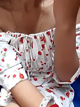 Snapshot of siya_rani67 chatting on 09/18/25, 04:42 siya rani67 online show from 09/18/25, 04:42