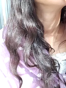 Snapshot of siya_rani67 chatting on 10/15/25, 10:21 siya rani67 online show from 10/15/25, 10:21