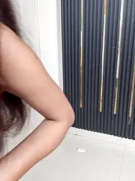 Snapshot of siya_rani67 chatting on 10/18/25, 05:57 siya rani67 online show from 10/18/25, 05:57