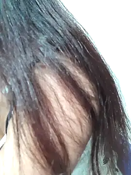 Snapshot of siya_rani67 chatting on 10/25/25, 06:46 siya rani67 online show from 10/25/25, 06:46