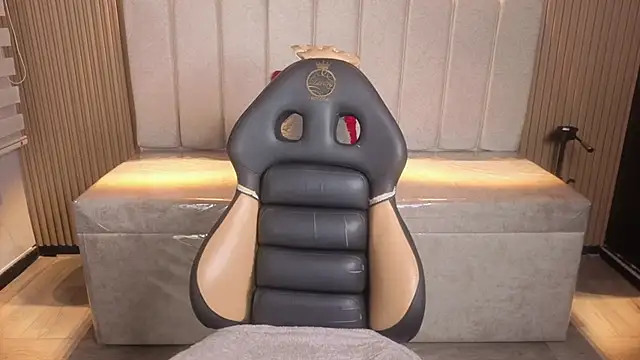  Mia Evans 1 online show from 04/18/26, 07:58