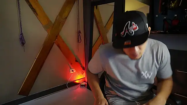 Snapshot of massimo_vidal_ chatting on 09/12/25, 01:22 massimo vidal online show from 09/12/25, 01:22