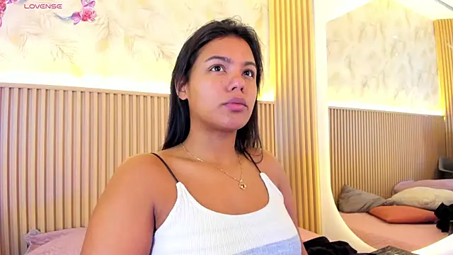 Snapshot of Liss-Reyes chatting on 05/21/26, 11:50 Liss-Reyes online show from 05/21/26, 11:50