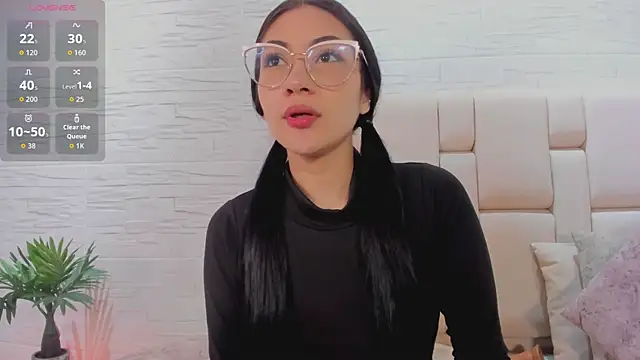 aylin rousse online show from 11/20/25, 11:32