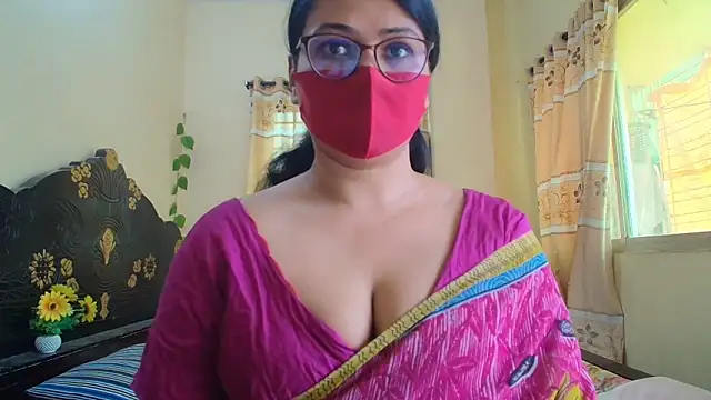 Elena cruz5 online show from 05/17/26, 04:21