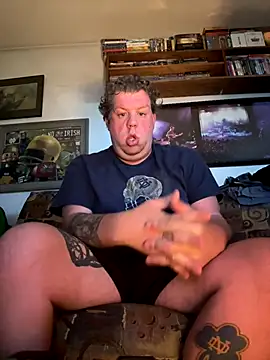 Stephanie1984 online show from 10/05/25, 06:17