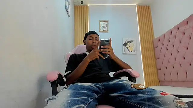 Jax Maliq online show from 10/11/25, 02:33