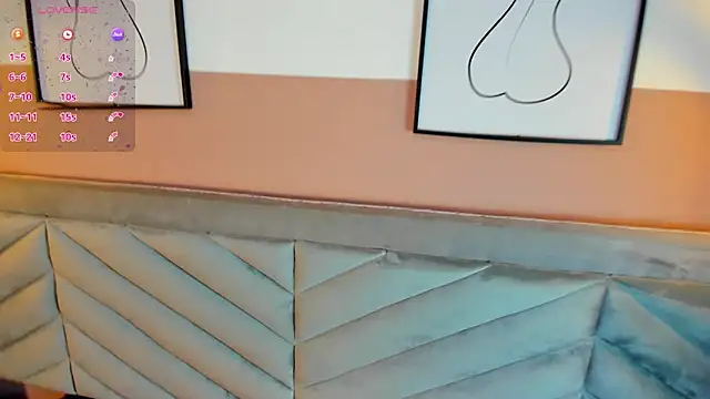 Mia Valentine  online show from 02/13/26, 08:16