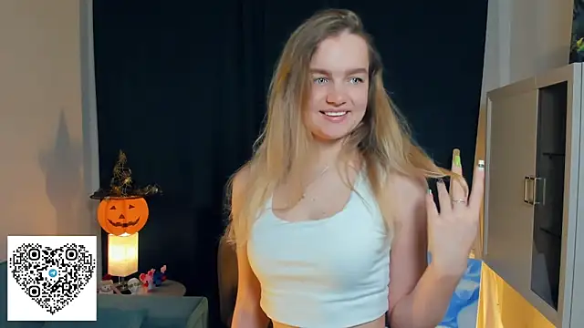 KerenFurguson online show from 10/31/25, 07:48