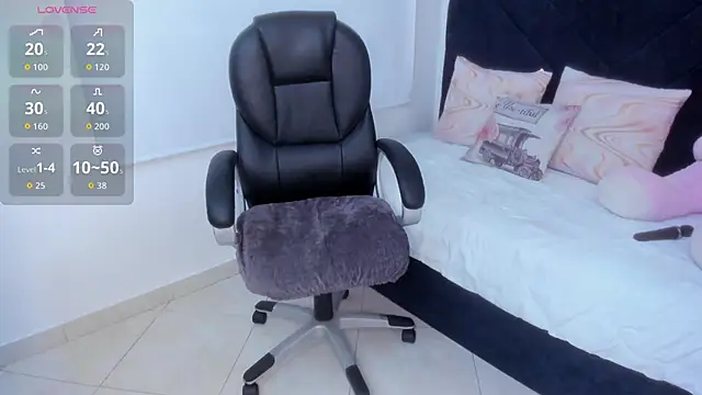 kate lua online show from 12/05/25, 12:03