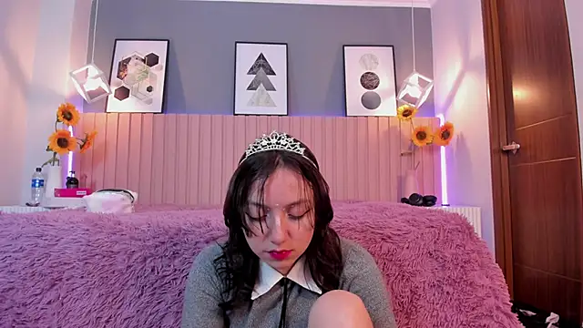 Nina Ford online show from 05/27/26, 03:14