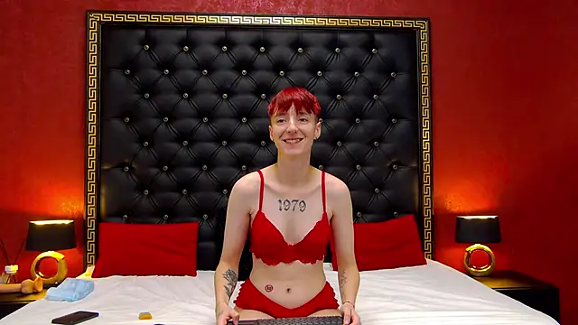 Snapshot of Luna_Devil_ chatting on 10/17/25, 05:37 Luna Devil online show from 10/17/25, 05:37