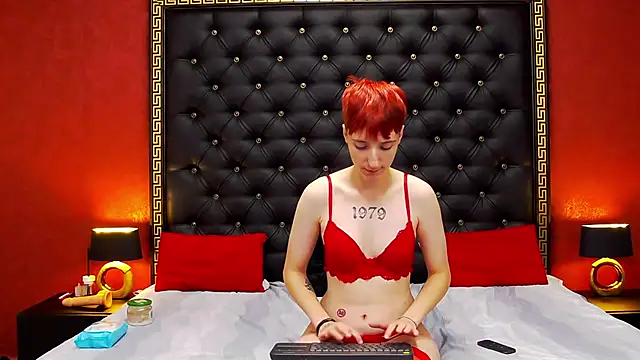 Snapshot of Luna_Devil_ chatting on 11/20/25, 06:51 Luna Devil online show from 11/20/25, 06:51