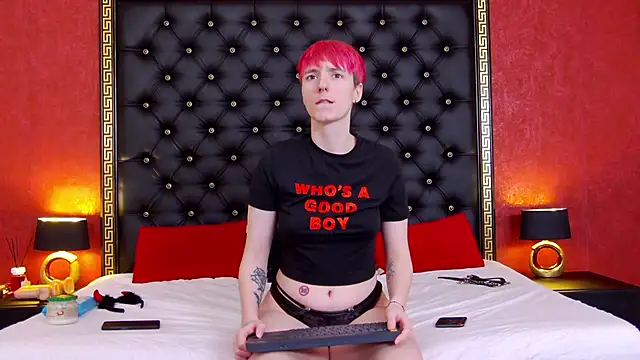 Luna Devil  online show from 02/20/26, 08:20