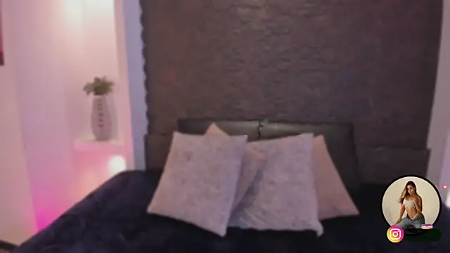 aby smiith  online show from 04/06/26, 07:26