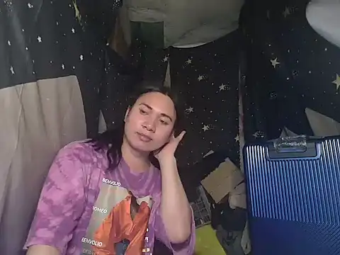 Reynalda26 online show from 11/08/25, 07:23