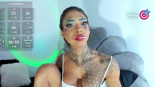 michell danna online show from 10/30/25, 01:29